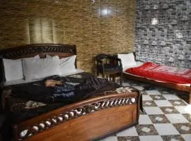 New Mughal-E-Azam Hotel GPO Point Murree