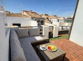 Ático con Terraza Privada en Granada Centro Parking Gratis