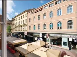 Dolce far niente Downtown