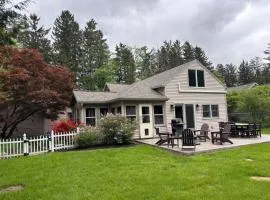 Saratoga Cottage - 2BR Near Track & Lake home