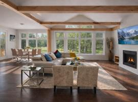 Muskoka Cottage Retreat with BBQ and Game Room Fun, hotel a Dwight