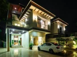 Japandi Villa 7BHK Lonavala Private Swimming Pool Indoor Games & Theatre Room