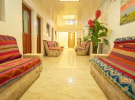 Hostal Terra Sal - Bed, Breakfast, Garage & Salar de Uyuni Tours