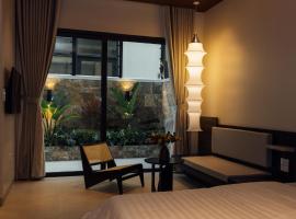 Lavena Boutique Hotel, khách sạn ở Sầm Sơn