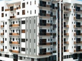 Grecel Luxury 1 Bedroom Apartment, hótel í Ilado