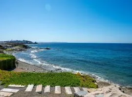 Spitali sea view apartment in town of Tinos