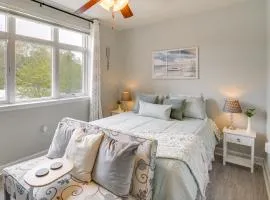 Couples Unit with Community Perks on Smith Mtn Lake