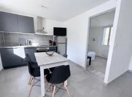 T3 neuf au calme - Rando & rivière - Terrasse BBQ