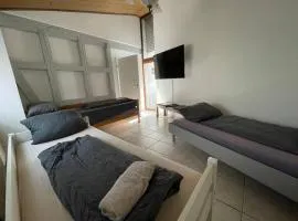 Gemütliche Wohnung mit WLAN, TV und Parkplatz