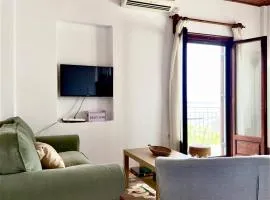 Mitzelitsa Guest House - Stunning Sea View Retreat - Amaliapoli - Balcony - 2-4 Guests