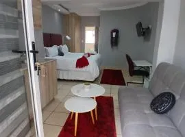 Comfort e Casa Guest Lodge Near OR Tambo Airport