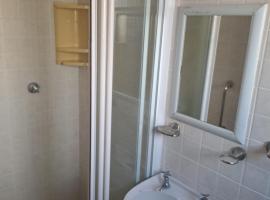 65 Rowweklip, hotel Jongensfontein városában