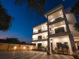 White Forest - PV Hotels, hotel en Pondicherry