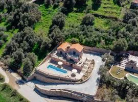 Villa FoRest luxury in nature with private pool