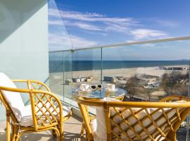 Sea View Escape in Axxis Nova, hotel en Mamaia
