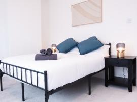 Seafront Beach House, Sea Views & Free Parking, hotel v mestu Hartlepool