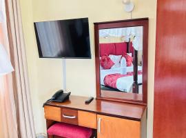 The Garden Bondo, hotel a Bondo