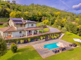 Villa Grazia - Eleganza Toscana Con Piscina, hotel u gradu Gallicano