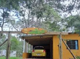 Casa Buena Onda Surf con gran parrillero y espacio