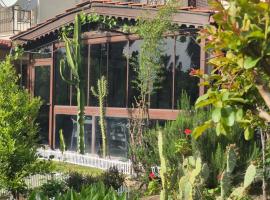 Havuzlu Bahçeli Müstakil Villa, hotel em Side