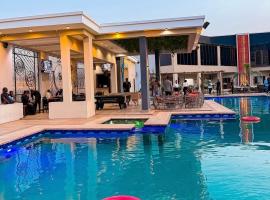 Une Luxury homes, hotel sa Rubuchi