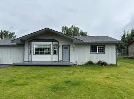 In Town 3 Bedroom Close to Everything