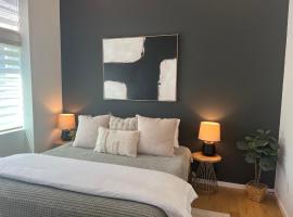 Minutes to Rock City, Ruby Falls, & Downtown, Hotel in Chattanooga