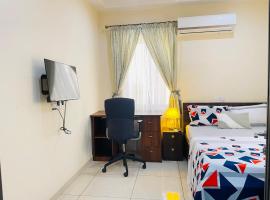 Fully Furnished Two Bedroom house in the Heart of Accra North Legon, Hotel in North Legon