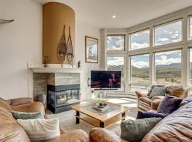 Fraser Townhome with Deck, 7 Mi to Winter Park!