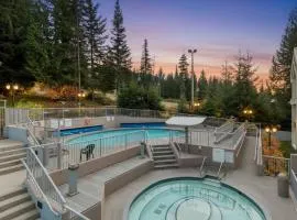 Woodrun Lodge 211 | Ski-In Ski-Out Condo w/ Heated Pool, Hot Tub, Parking, & Gym