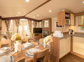 Seaside Caravan Nr Edinburgh Seton Sands Family Fun, Hotel in Longniddry