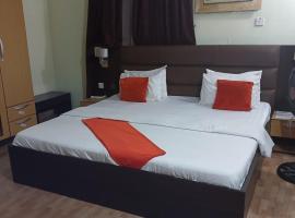 Downtown Royal Hotel, hotel v destinaci Ikeja