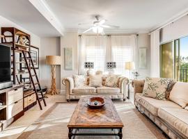 Sunny condo with pool and tennis court access, hotel v mestu Santa Rosa Beach