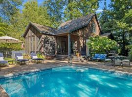 Bella and Dulce's Lakehouse by Juniper Holiday + Home, hotel a Union Pier