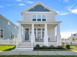 Harbor Shores Hideaway by Juniper Holiday + Home