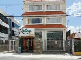 Hotel Raices