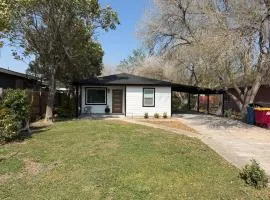 3BR Modern Home, Brownsville, Prime Location