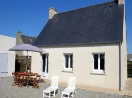 Beach Holiday Home in Guissény