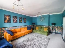 5 bed central home- beautiful mode… - 20602