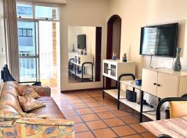 Apartamento próximo à praia do Forte e feirinha – hotel w mieście Cabo Frio