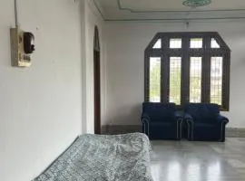 Aura house