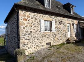 Grande maison en Corrèze 5 chambres avec Jacuzzi: Seilhac şehrinde bir otel
