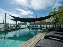 voco Gold Coast by IHG