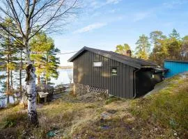 Gorgeous Home In Risør With Wifi