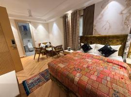 Tripli Hotels Royal Spring, хотел в Мусори