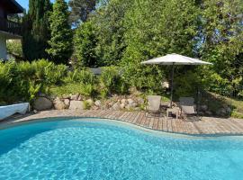 Chalet familial Gerardmer centre - piscine partagée, Hotel in Gérardmer