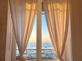 Le Petit Café L'arriere Cour, hotel a Cancale