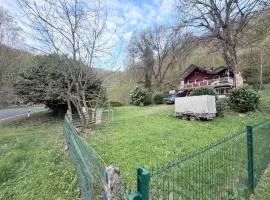 ForestNest Ruhiges Chalet für 8 Personen im Wald mit Kamin