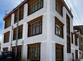 Rangrik Zomkit Homestay