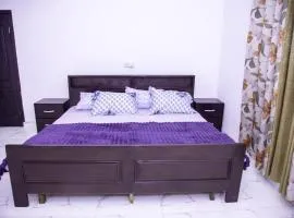 ADOM house AC Wifi Netflix